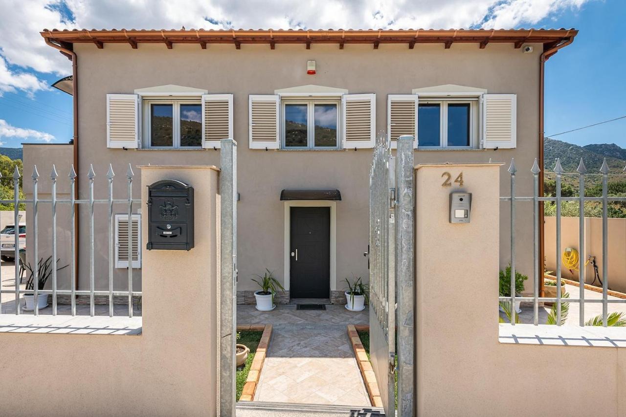 Villa Chiara Solanas Соланас Экстерьер фото
