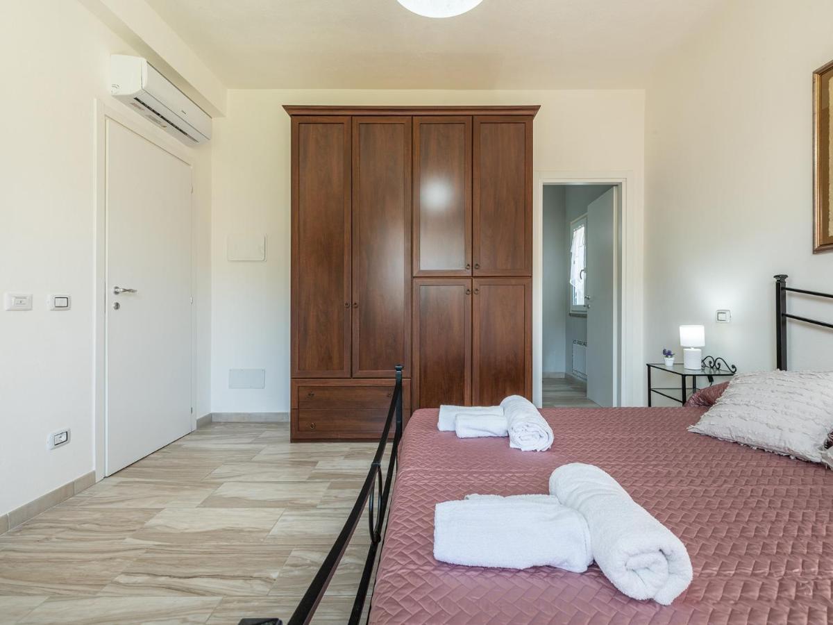 Villa Chiara Solanas Соланас Экстерьер фото