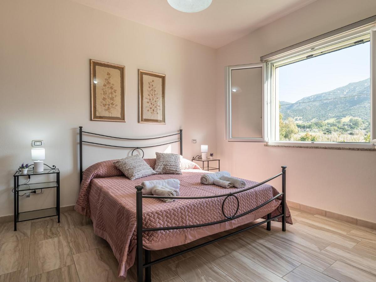 Villa Chiara Solanas Соланас Экстерьер фото